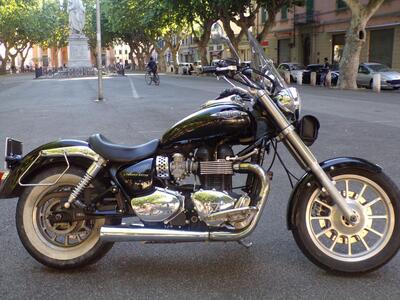Triumph America (2008 - 10) usata