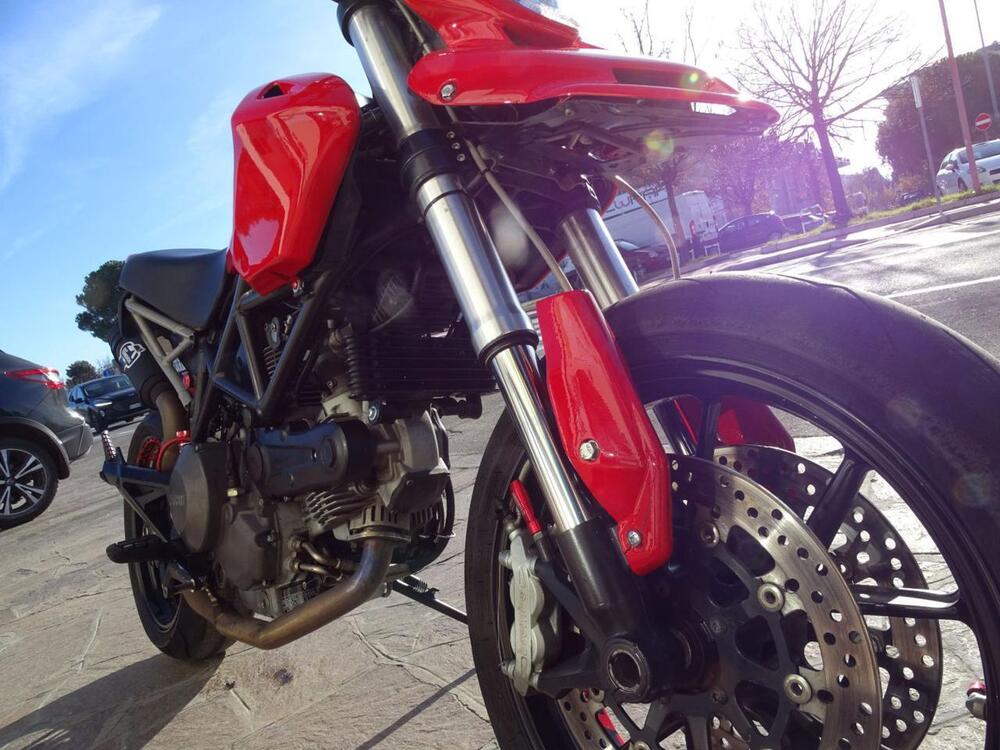 Ducati Hypermotard 796 (2012) (22)