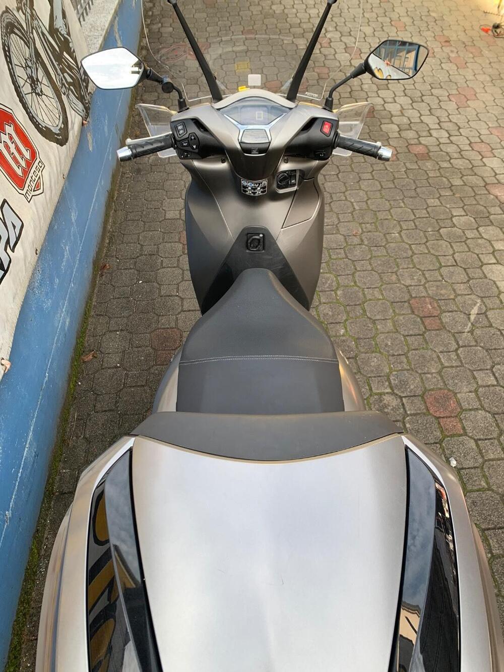 Honda SH 350 (2021 - 24) (4)