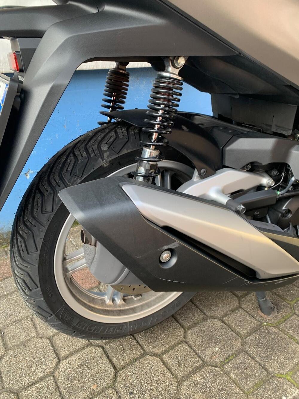 Honda SH 350 (2021 - 24) (7)