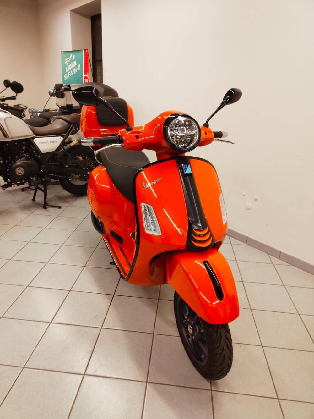 Vespa GTS 300 Super Sport (2023 - 24) (6)