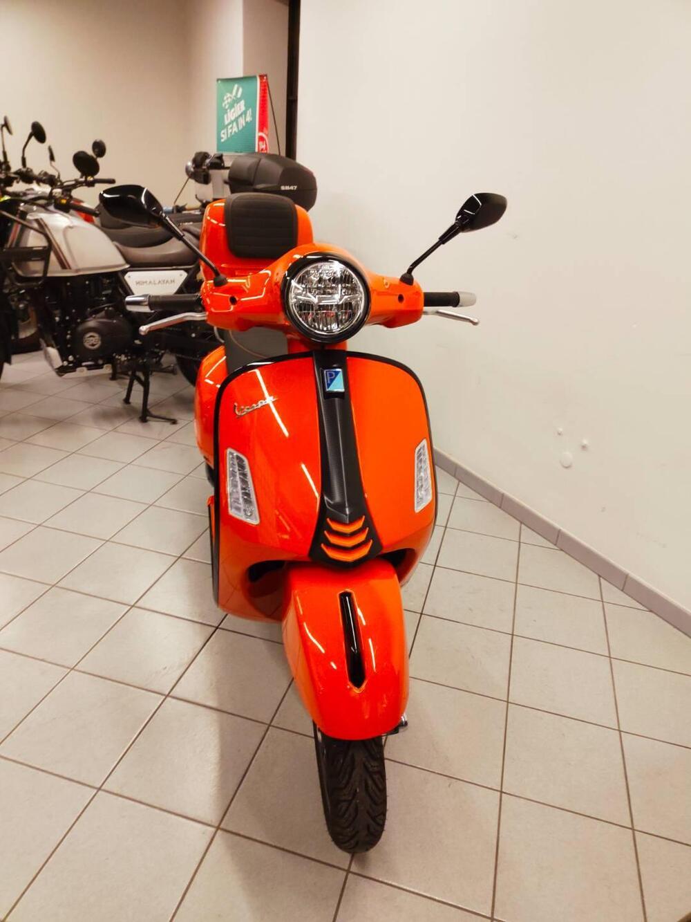 Vespa GTS 300 Super Sport (2023 - 24) (7)