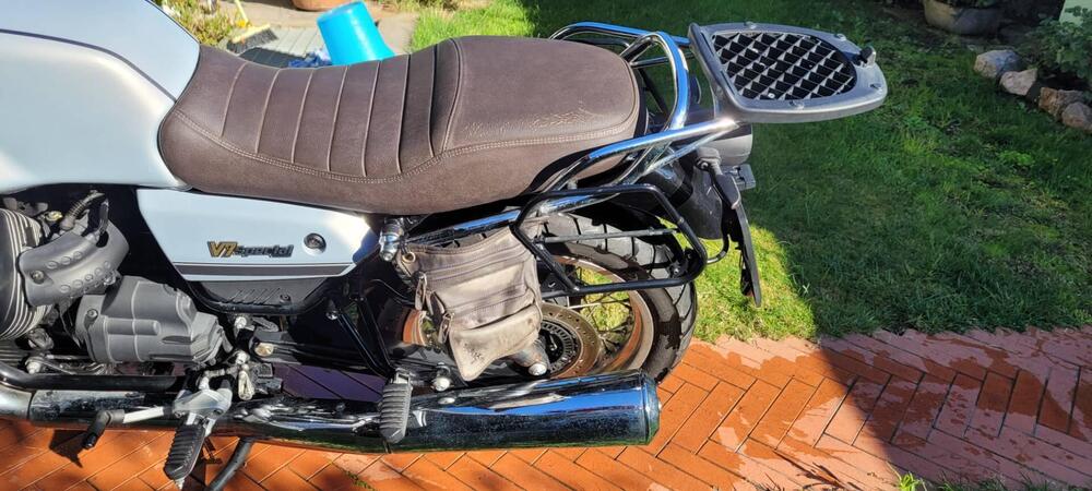 Moto Guzzi V7 Special (2021 - 24) (5)