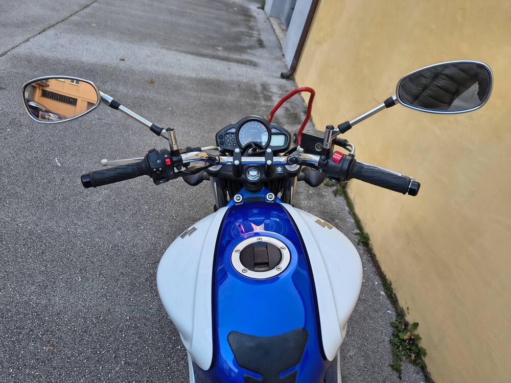 Suzuki Gladius 650 SFV (2009 - 15) (4)