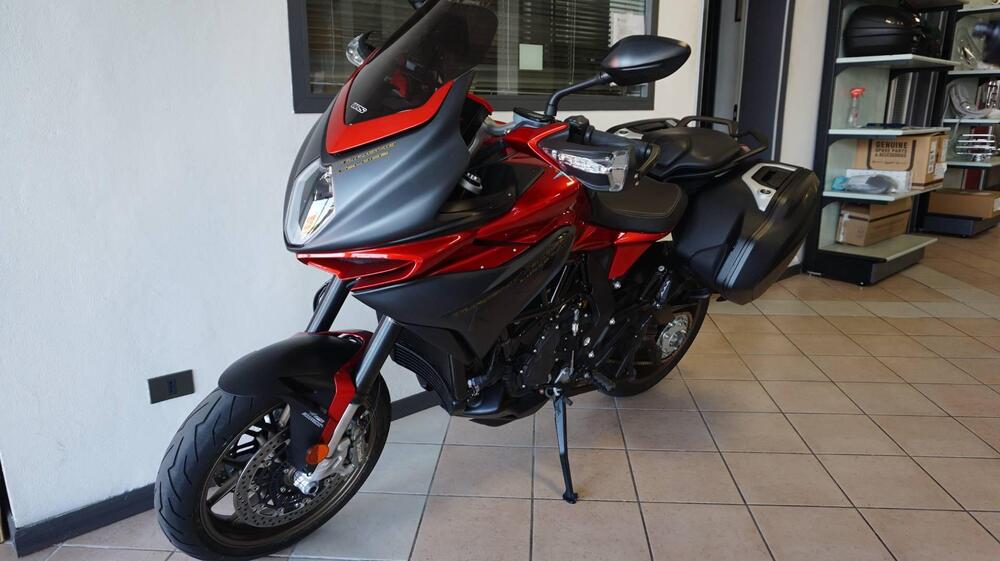 MV Agusta Turismo Veloce 800 RC SCS (2021 - 22) (8)