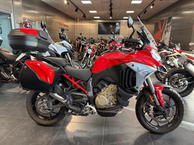 Ducati Multistrada V4 S (2025) usata
