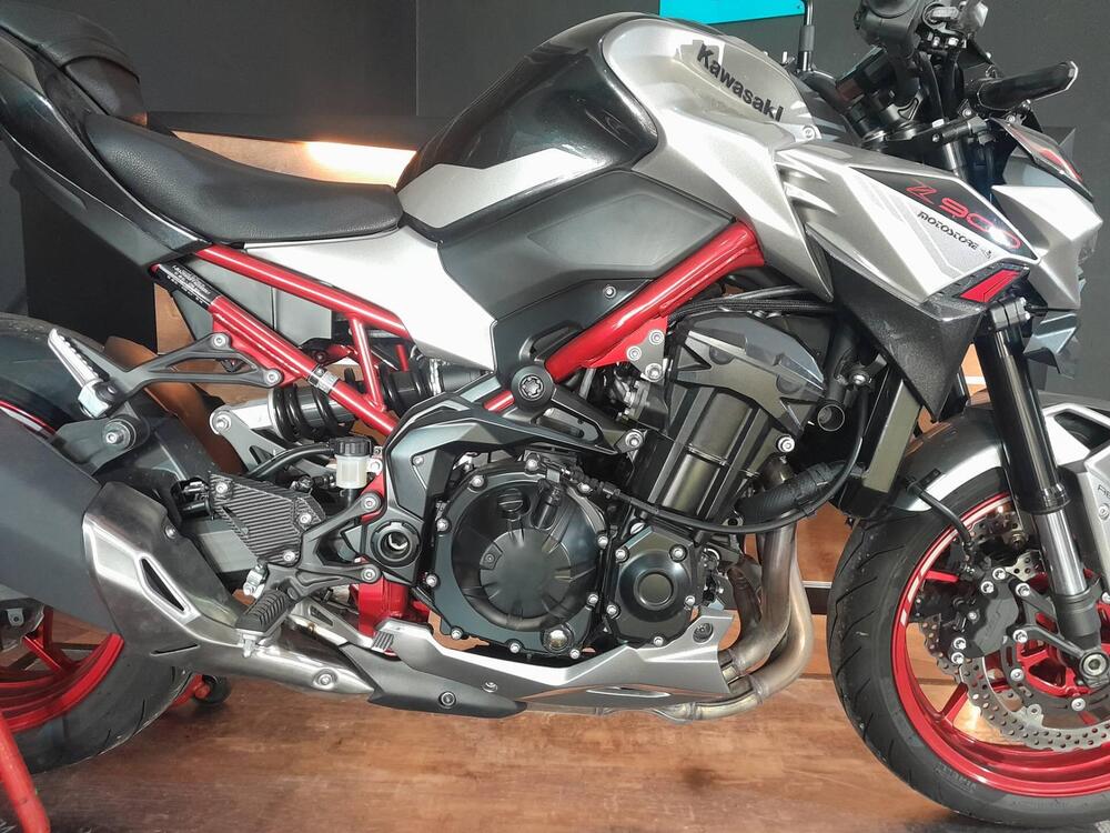 Kawasaki Z 900 (2021 - 24) (9)