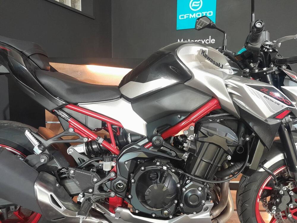 Kawasaki Z 900 (2021 - 24) (11)