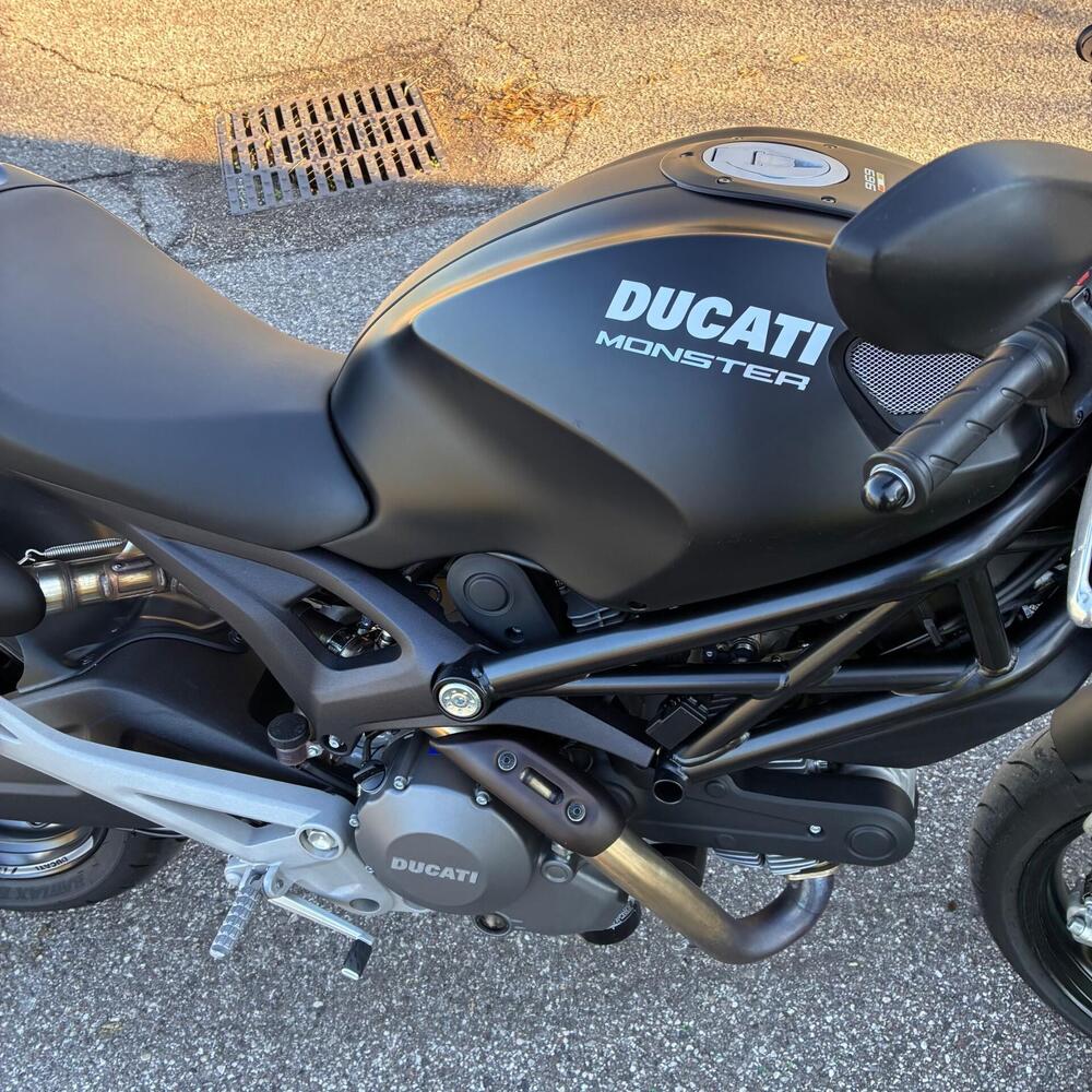 Ducati Monster 696 Plus (2007 - 14) (3)