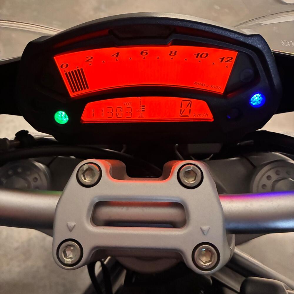 Ducati Monster 696 Plus (2007 - 14) (7)