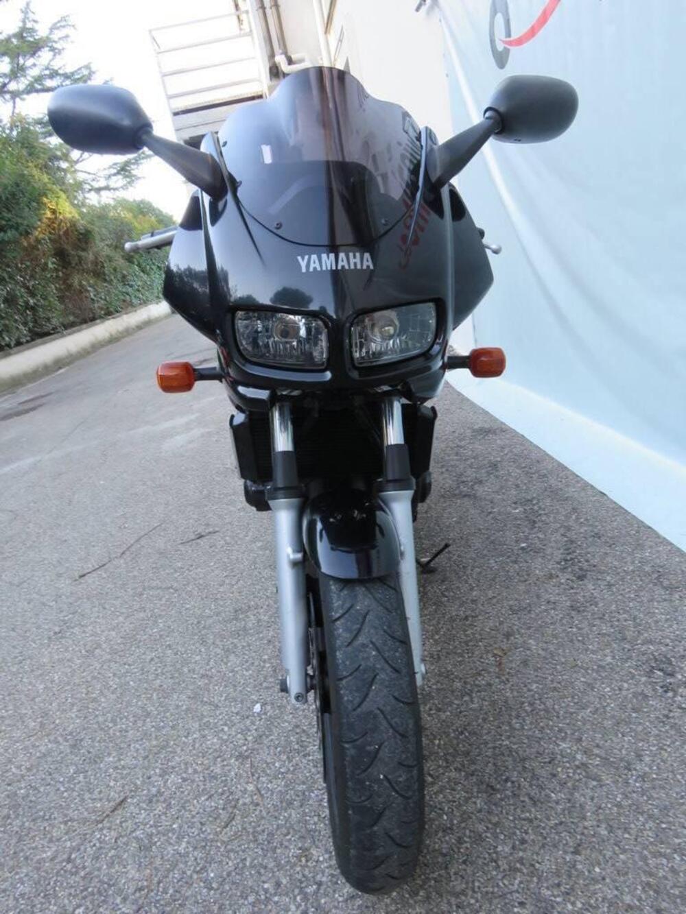 Yamaha FZS 600 Fazer (1998 - 01) (7)