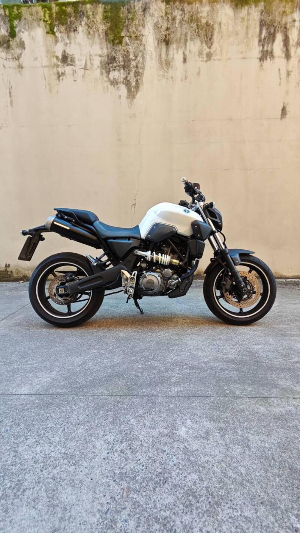 Yamaha MT-03 (2006 - 14) (2)