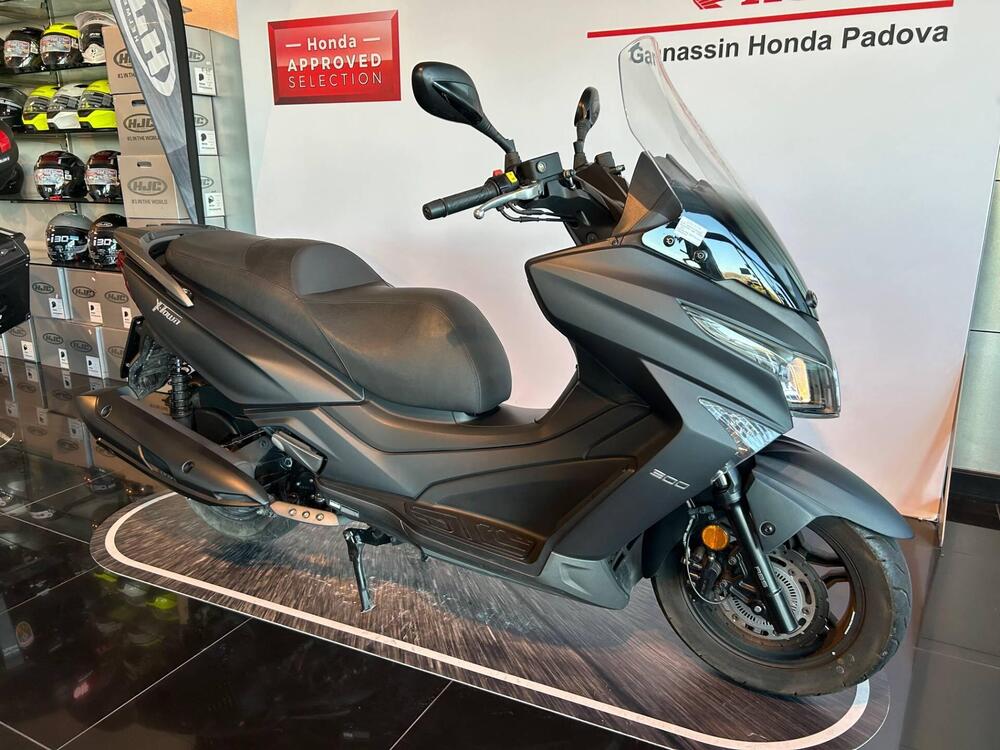 Kymco X-Town 300i ABS (2016 - 20) (3)
