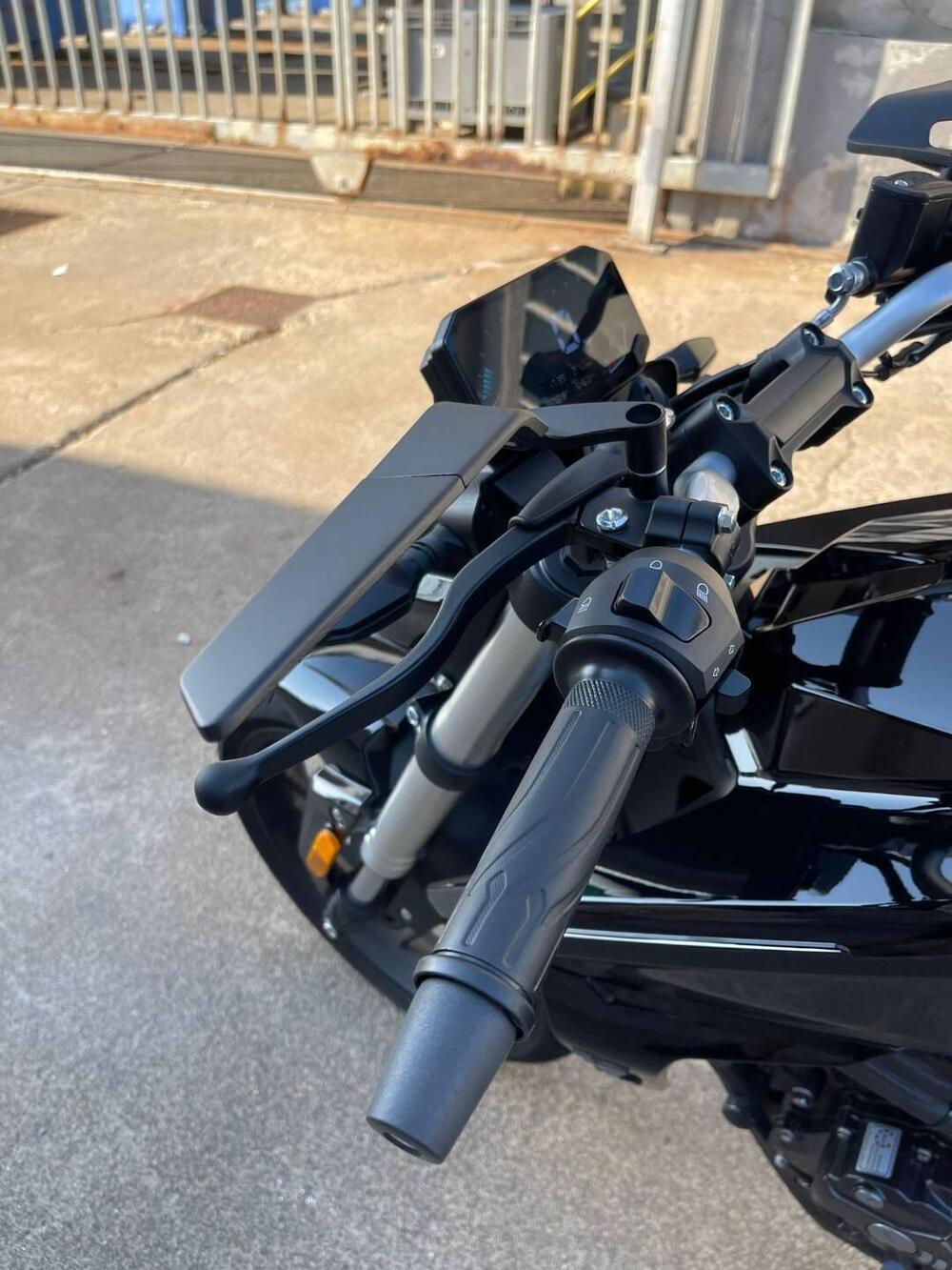 Voge Brivido 125R (2023 - 26) (5)