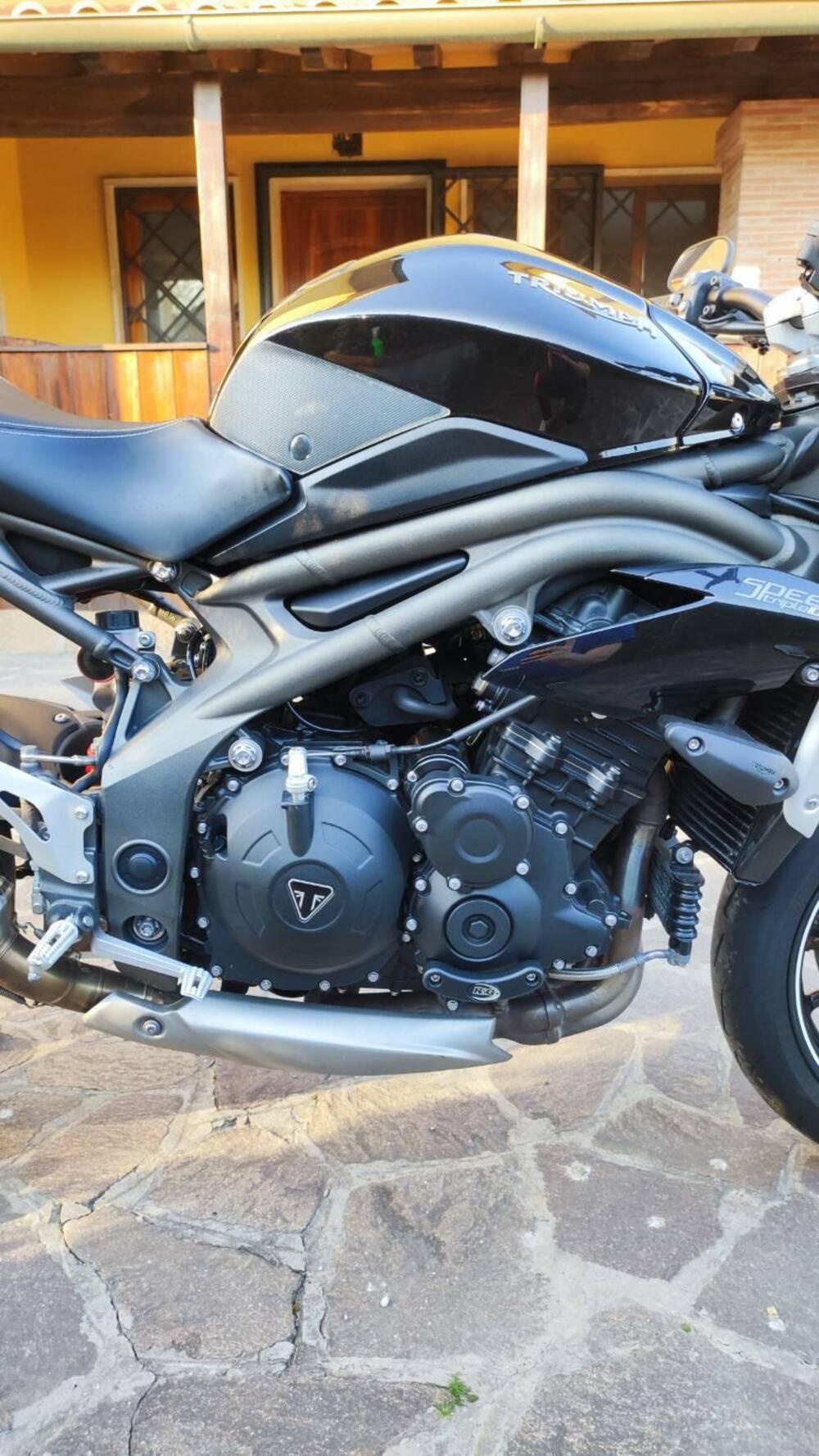 Triumph Speed Triple 1050 S ABS (2016 - 17) (6)