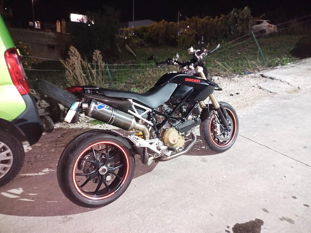 Ducati Hypermotard 1100 (2007 - 09) (2)