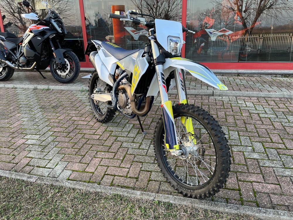 Husqvarna FE 450 (2022) (3)