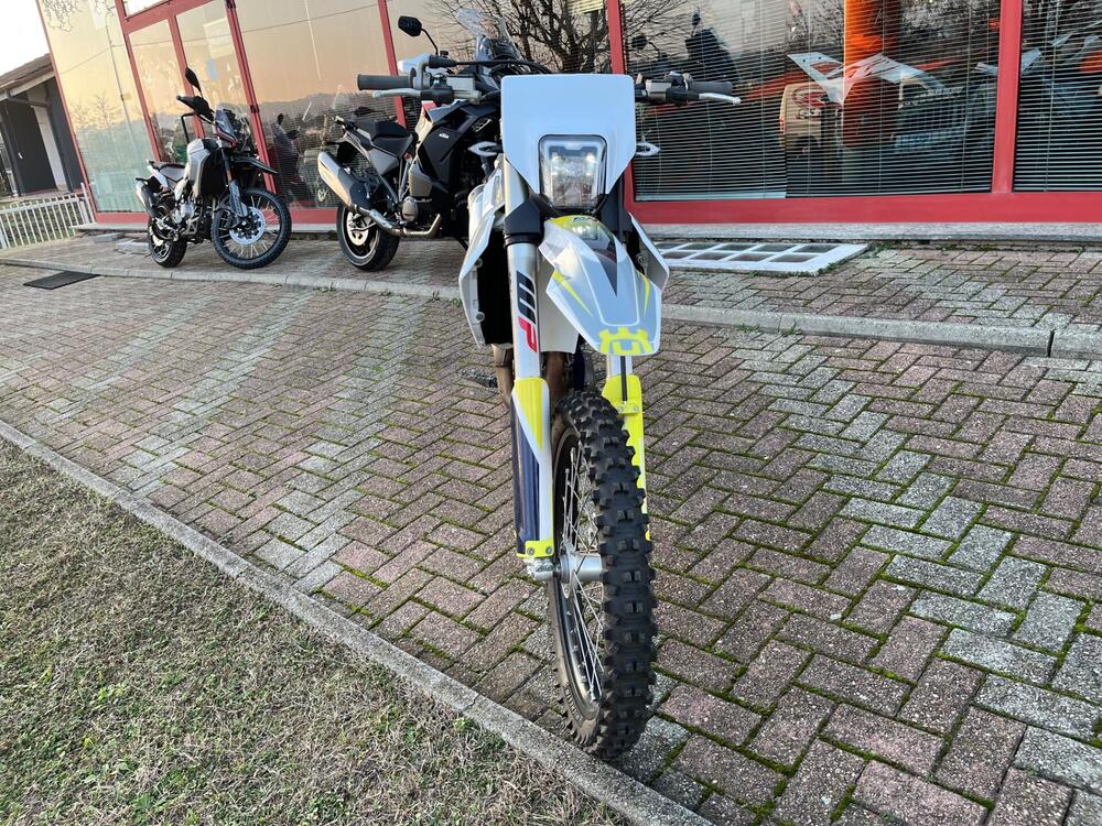 Husqvarna FE 450 (2022) (4)