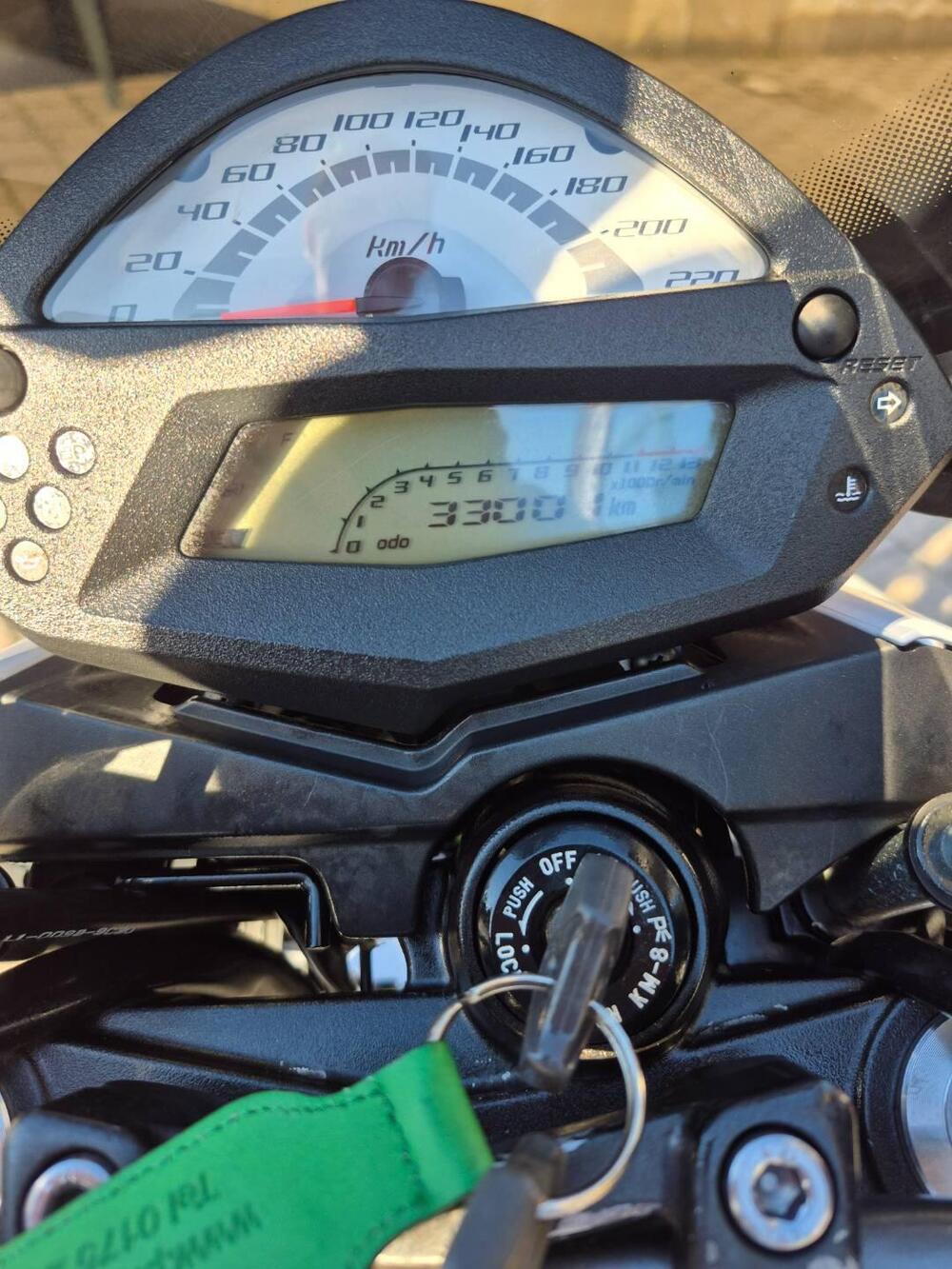 Kawasaki ER-6N (2009 - 11) (8)