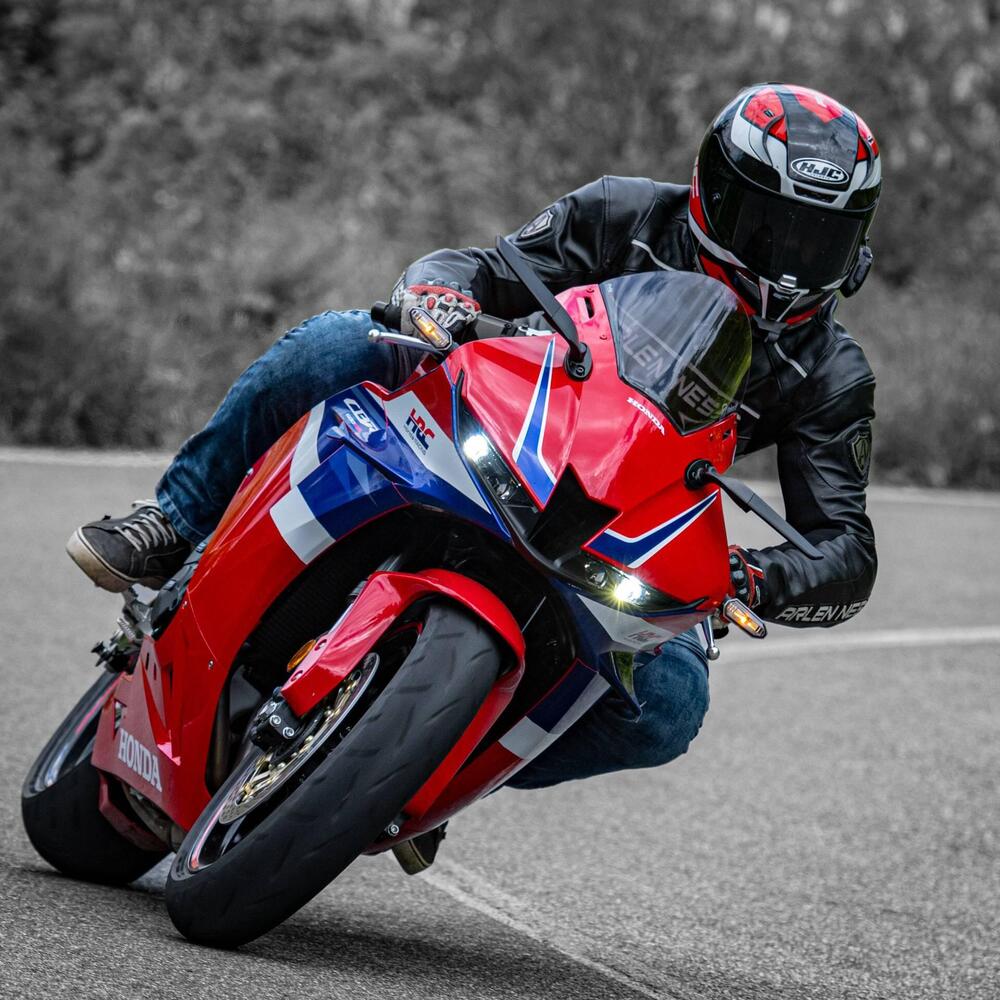 Honda CBR 600 RR (2024 - 25) (2)