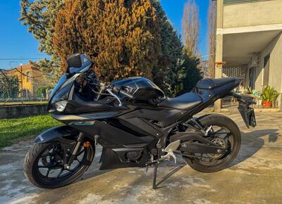 Yamaha YZF R3 (2021 - 24) usata