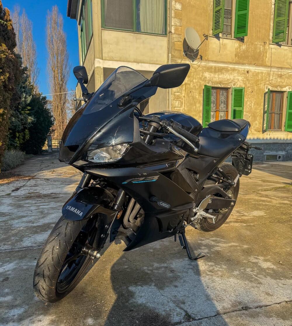 Yamaha YZF R3 (2021 - 24) (4)