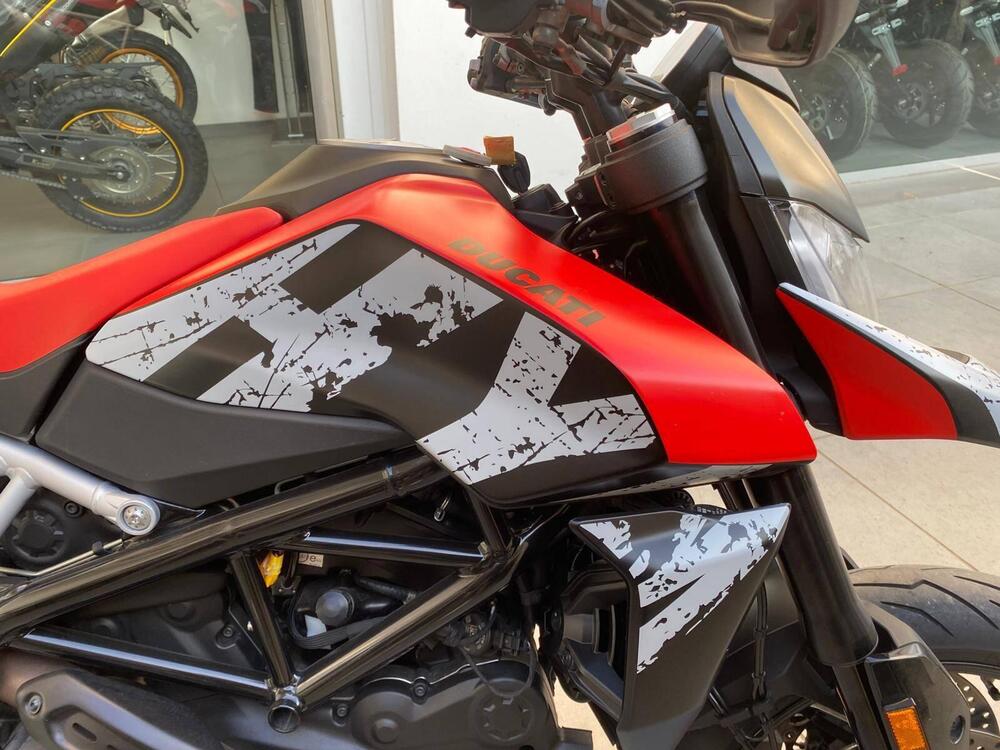 Ducati Hypermotard 950 RVE (2022 - 25) (6)