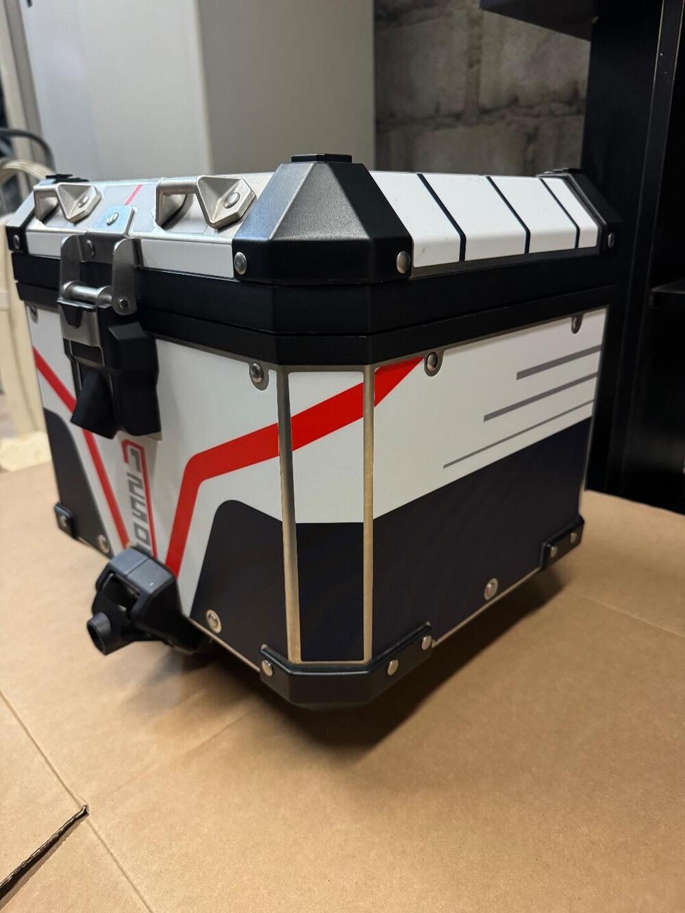 Bauletto,Top case alluminio bmw Gs 1200/1250 (3)