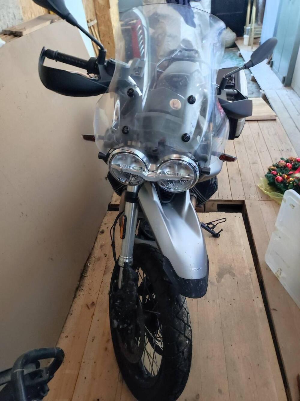 Moto Guzzi V85 TT (2019 - 20) (5)