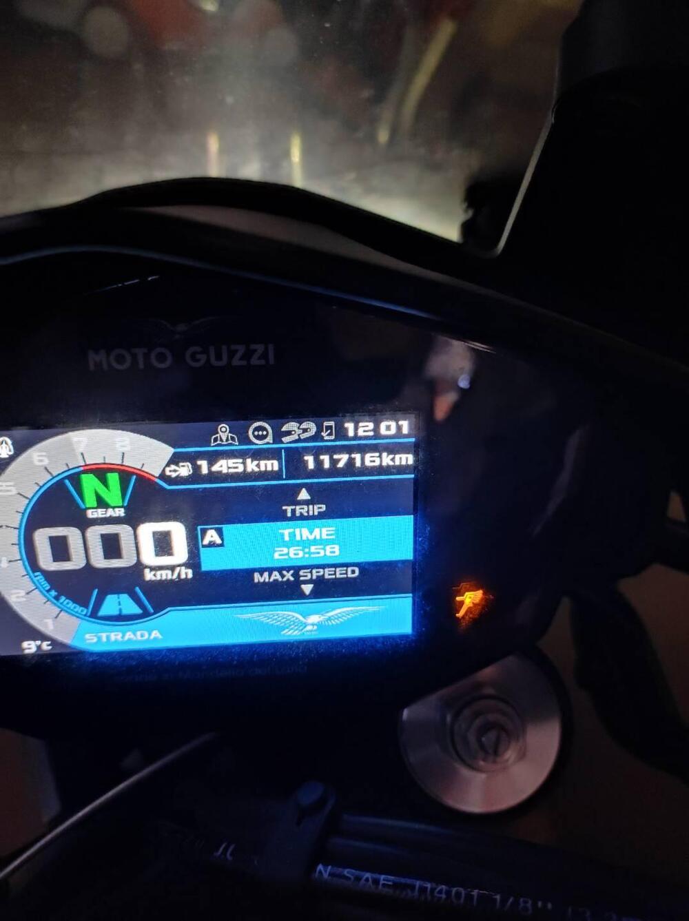 Moto Guzzi V85 TT (2019 - 20) (6)