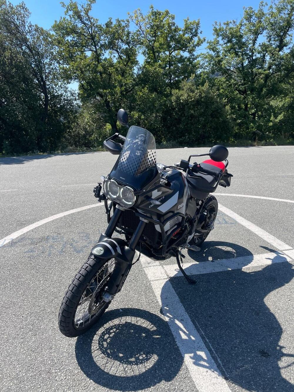 Ducati DesertX (2022 - 25)