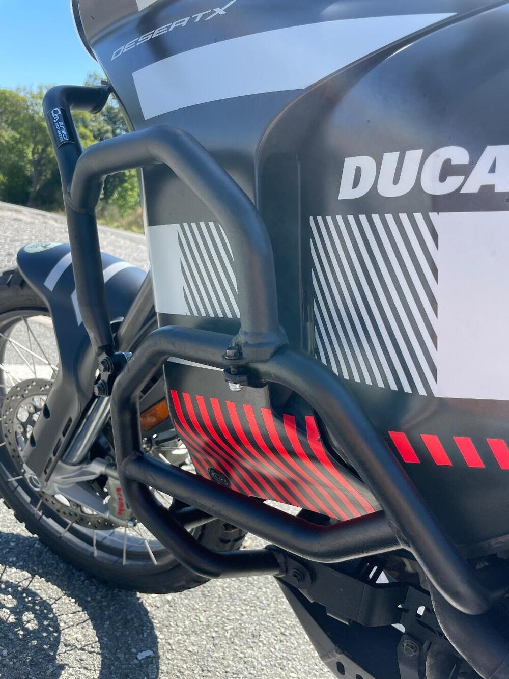 Ducati DesertX (2022 - 25) (9)