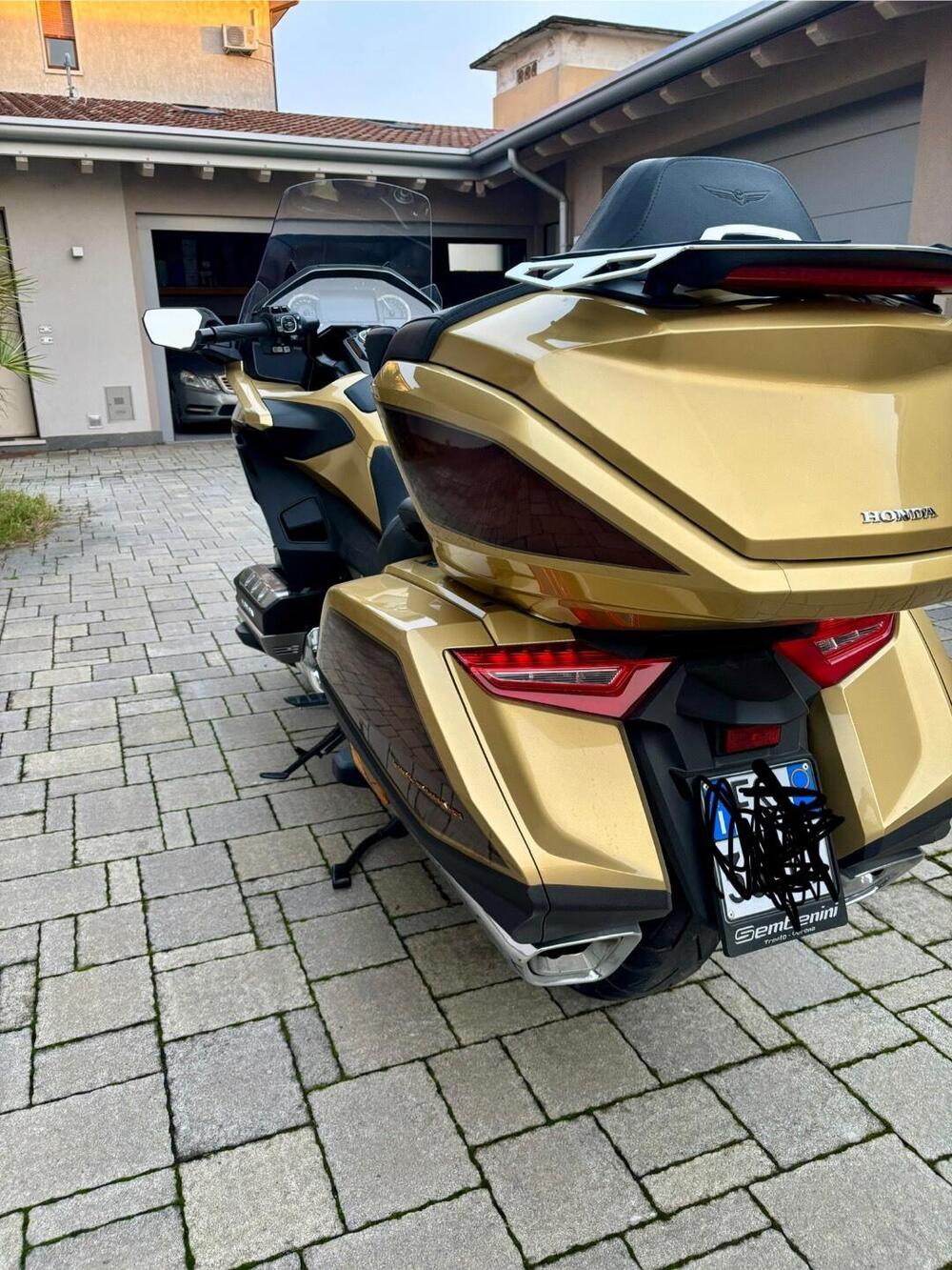 Honda GL 1800 Gold Wing 50° Anniversario (2025) (2)