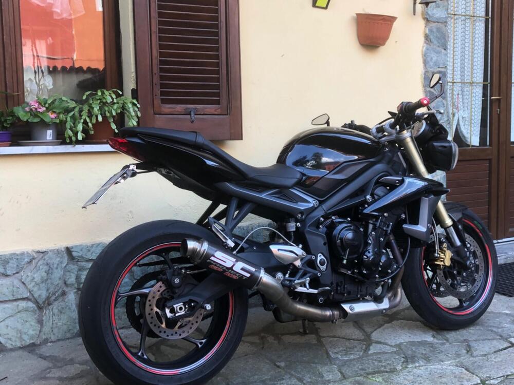 Triumph Street Triple (2013) (3)