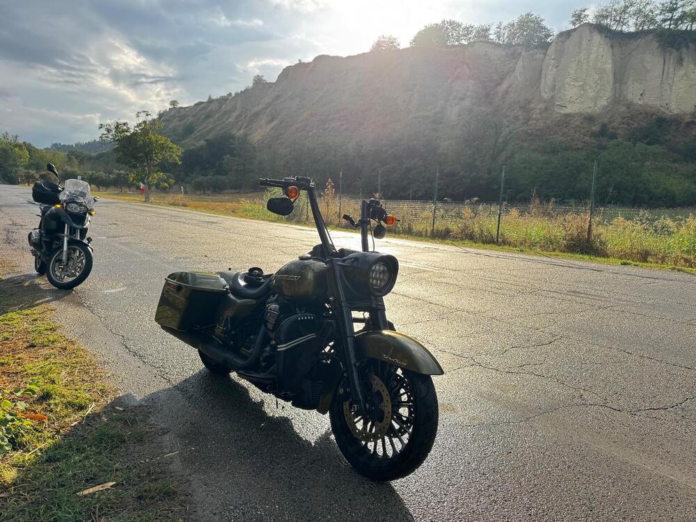 Harley-Davidson 107 Road King Special (2017 - 18) - FLHRXS (7)