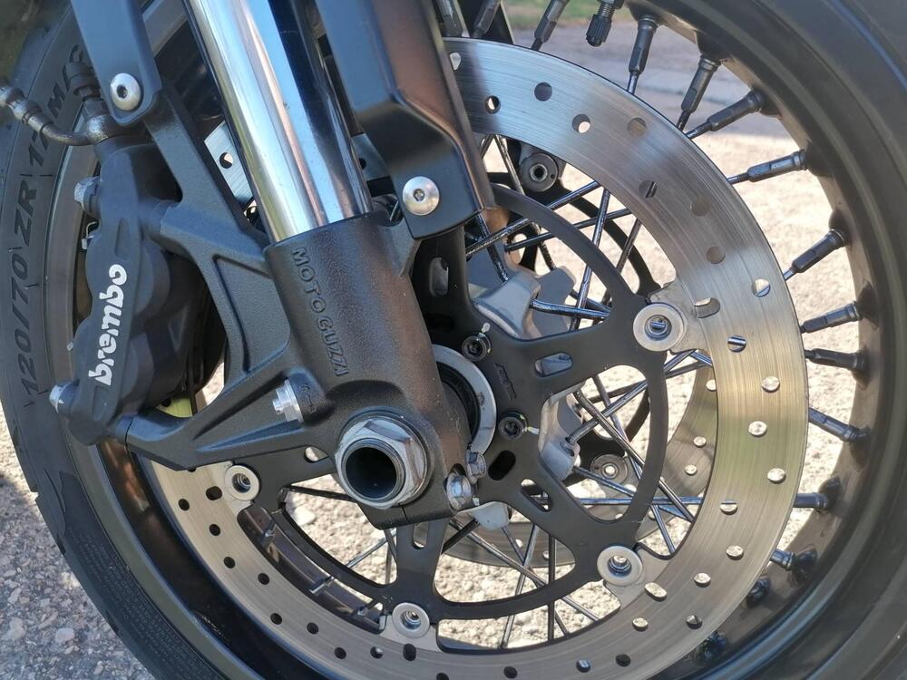 Moto Guzzi Griso 1200 8V Special Edition (2009 - 11) (6)