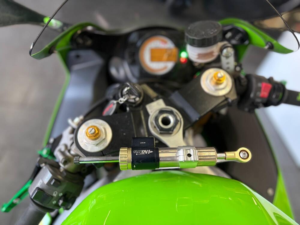 Kawasaki Ninja 636 ZX-6R (2003 - 04) (9)