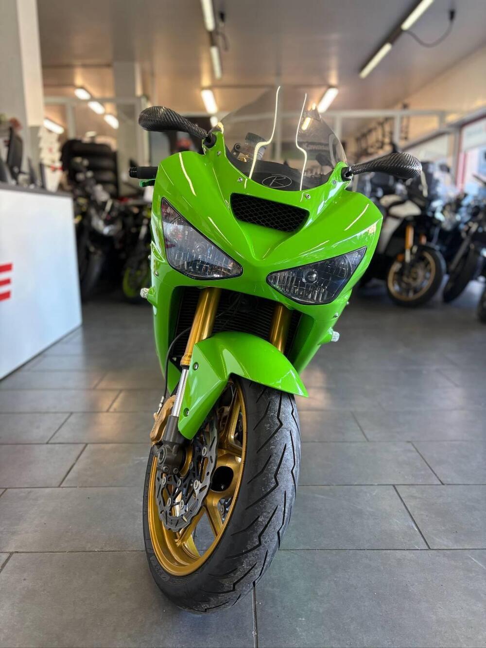 Kawasaki Ninja 636 ZX-6R (2003 - 04) (3)