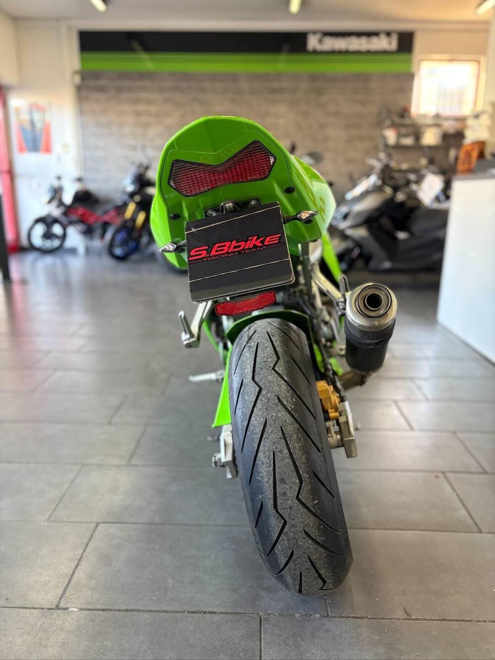 Kawasaki Ninja 636 ZX-6R (2003 - 04) (5)