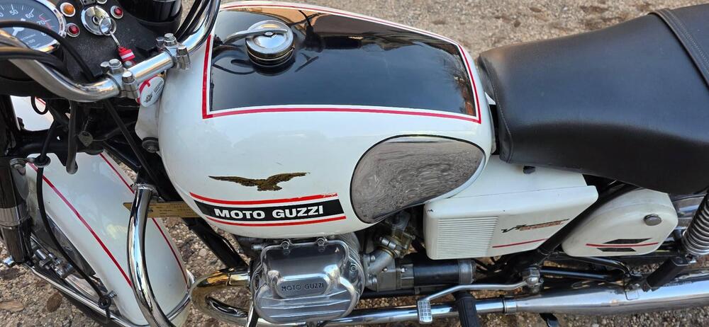 Moto Guzzi V7 SPECIAL (5)