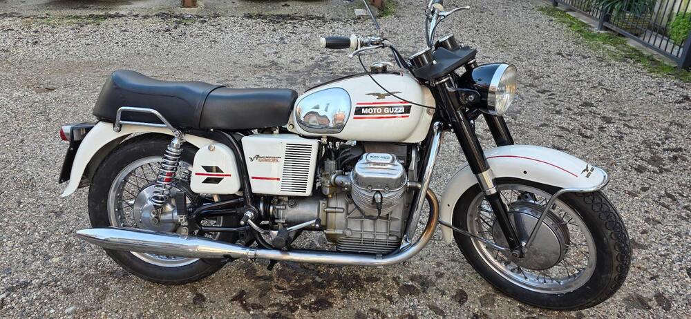 Moto Guzzi V7 SPECIAL (6)
