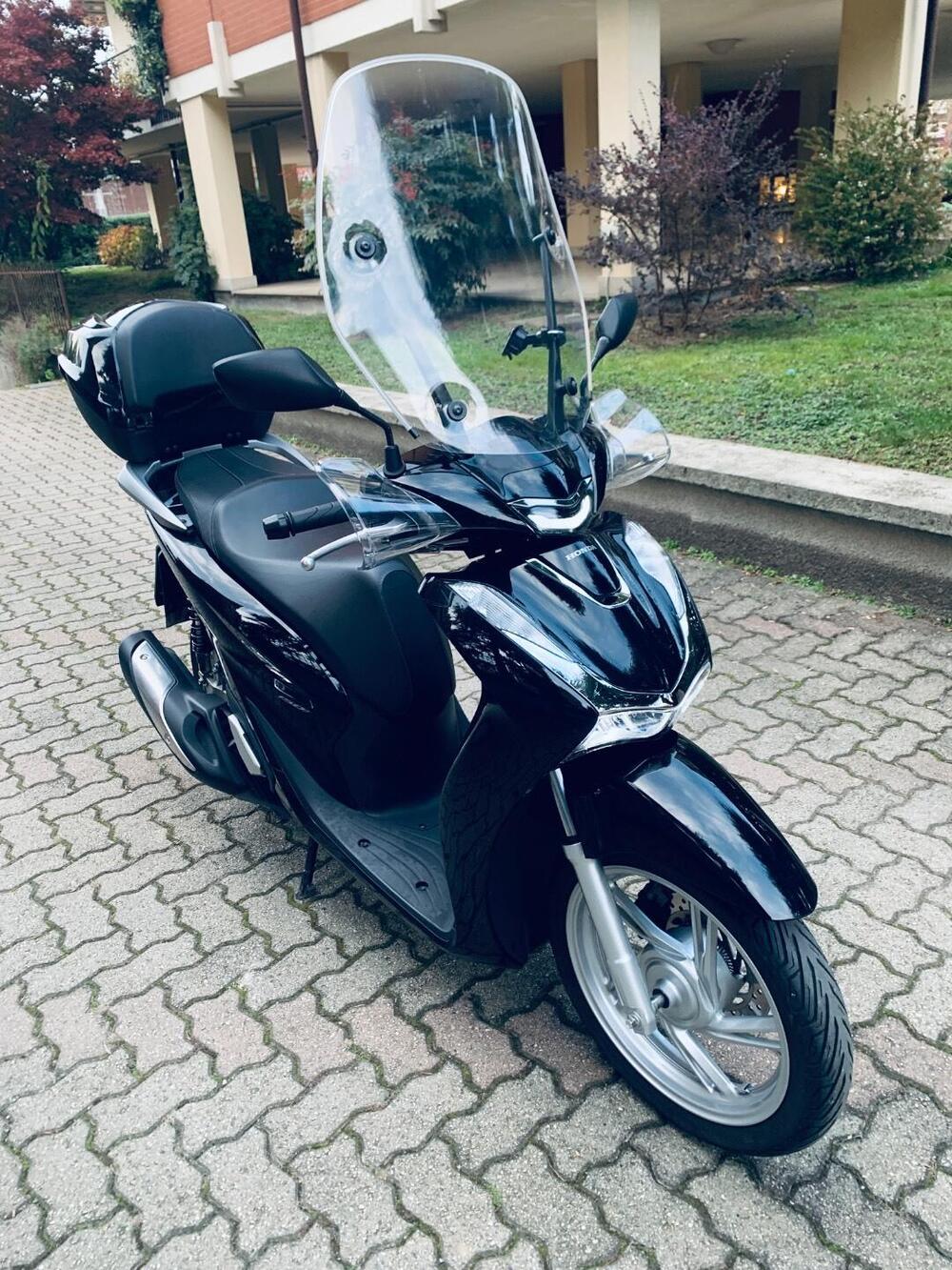 Honda SH 150i (2020 - 23) (2)