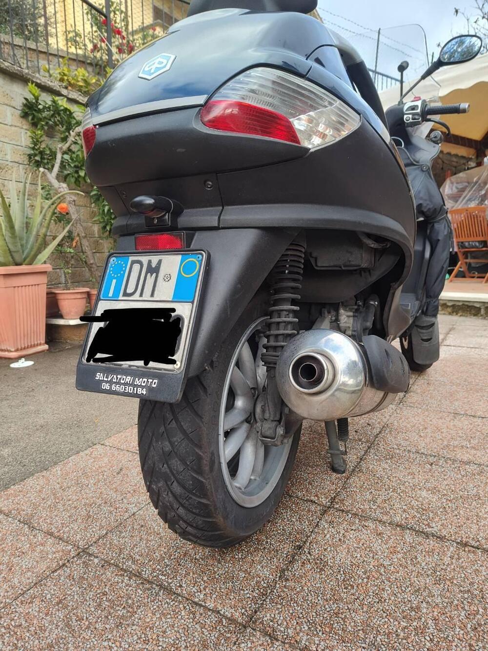 Piaggio MP3 LT 400 (2009 - 11) (4)