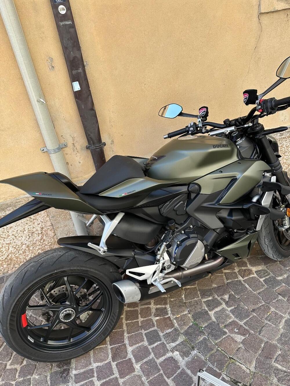 Ducati Streetfighter V2 955 Green (2022 - 23) (8)