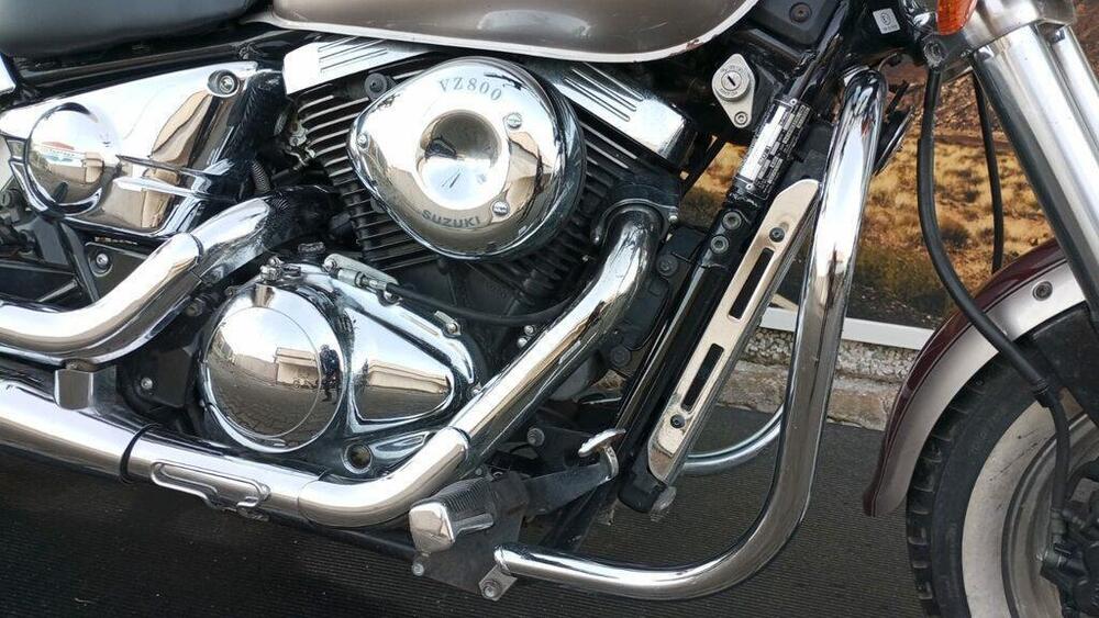 Suzuki Intruder 800 M (2009 - 17) (2)