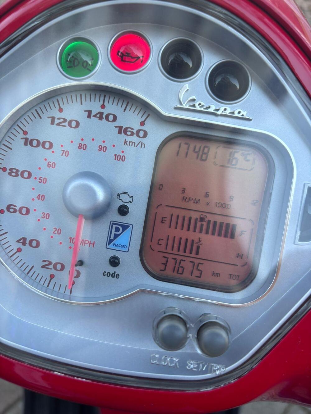 Vespa GTS 250 i.e. (5)