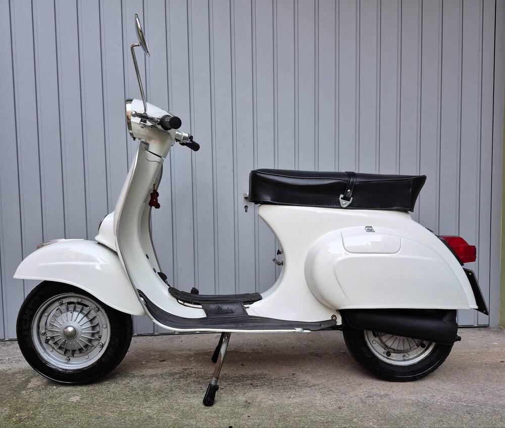 Vespa Primavera 125 (2)