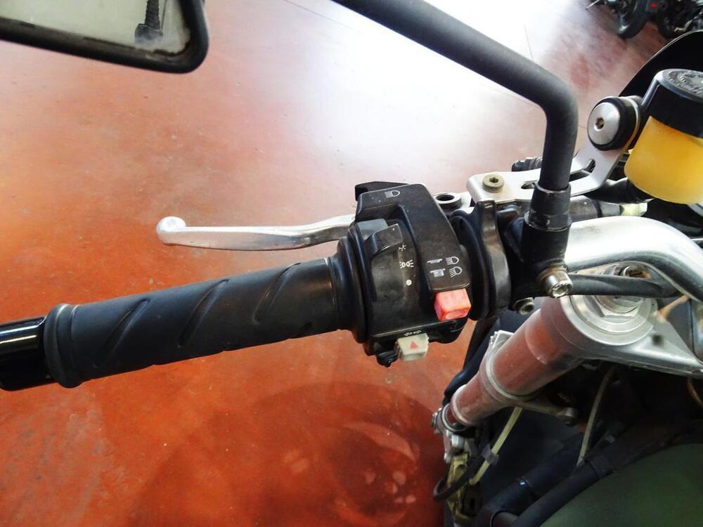 Ducati Monster 900 (1997 - 98) (24)