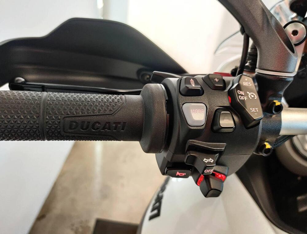 Ducati Multistrada V4 S (2025) (10)