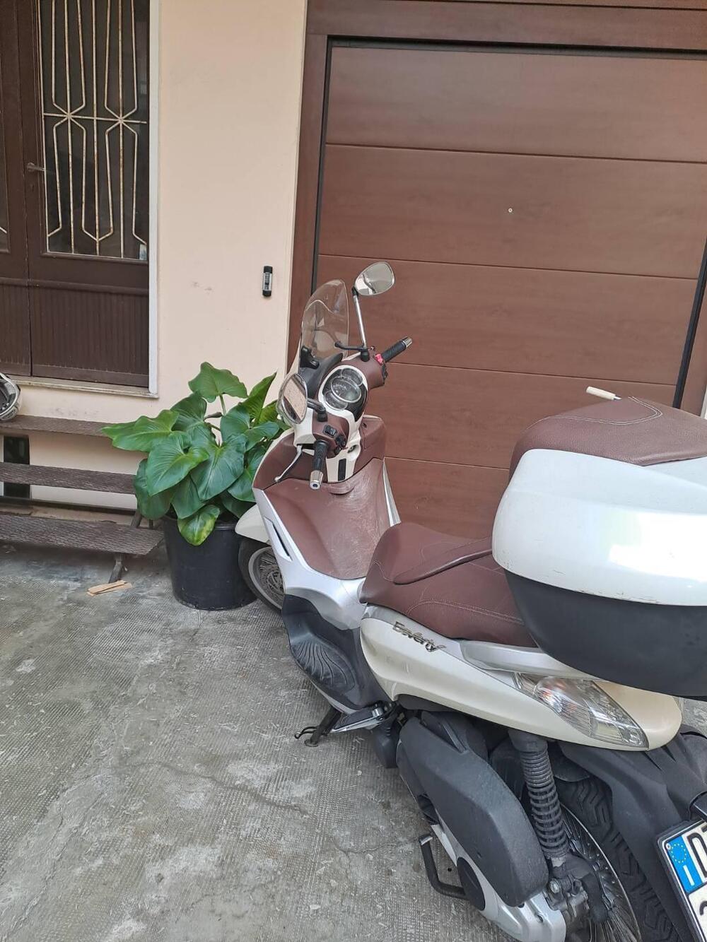 Piaggio Beverly 300 i.e. (2010 - 16) (7)